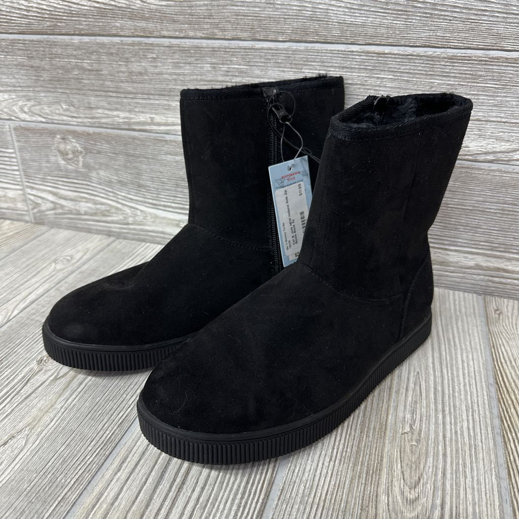 NEW Holland Side Zip Boots 5y