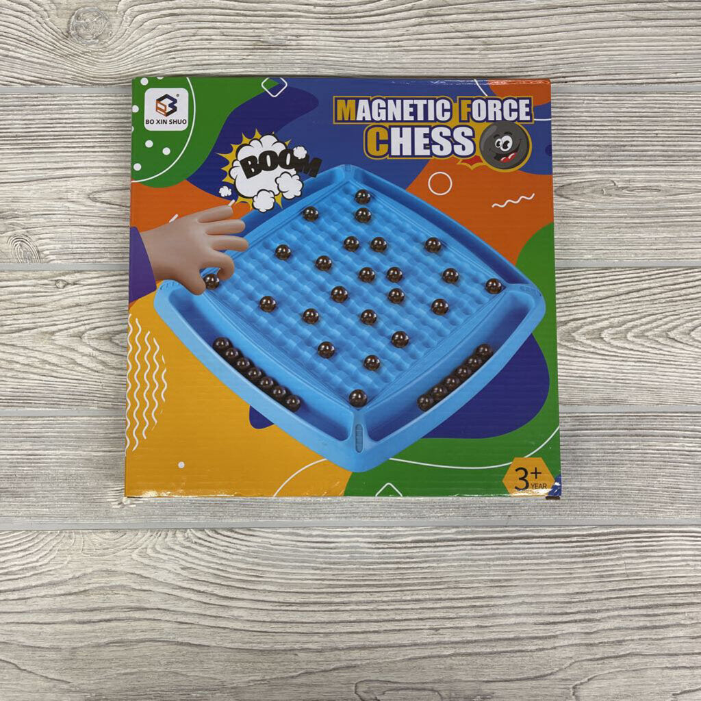NEW Magnetic Chess Game