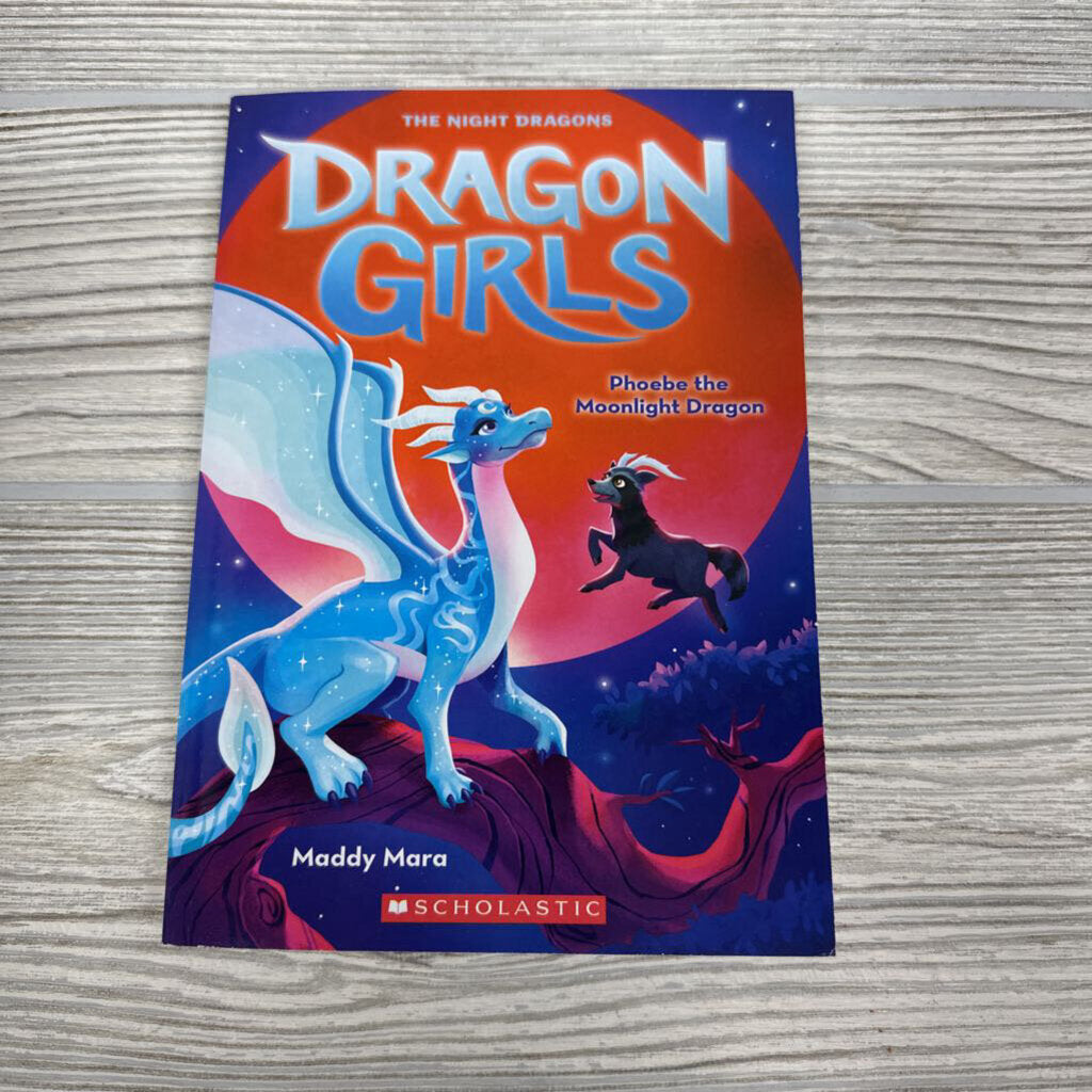 Dragon Girls Phoebe The Moonlight Dragon Paperback Book