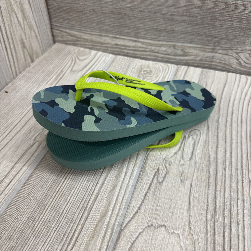 NEW Sam Camo Flip Flop Sandals