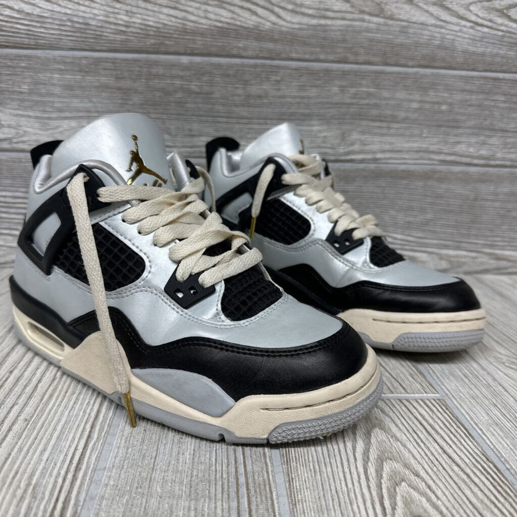 Retro 4 Platinum Gold Sneakers 4.5y