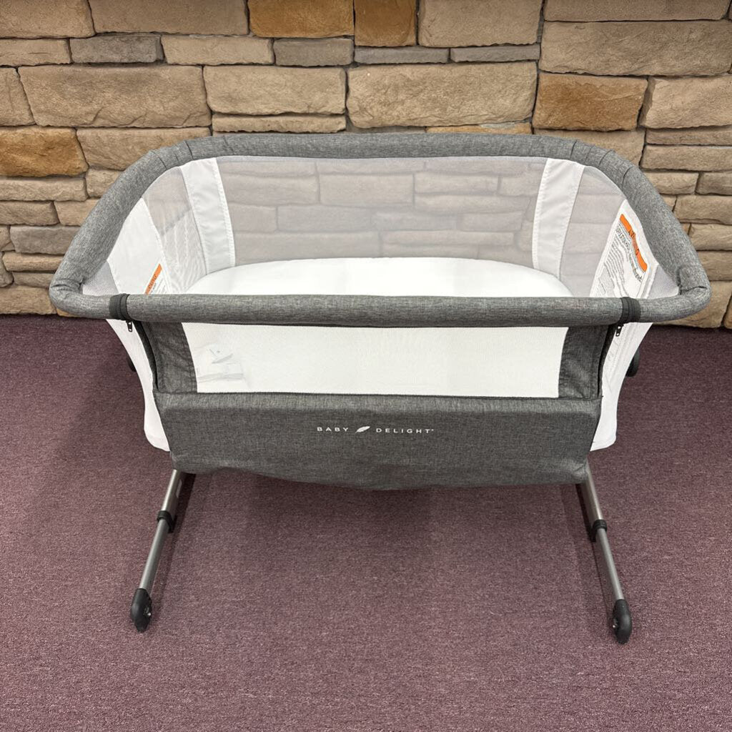 Beside Me Dreamer Bassinet