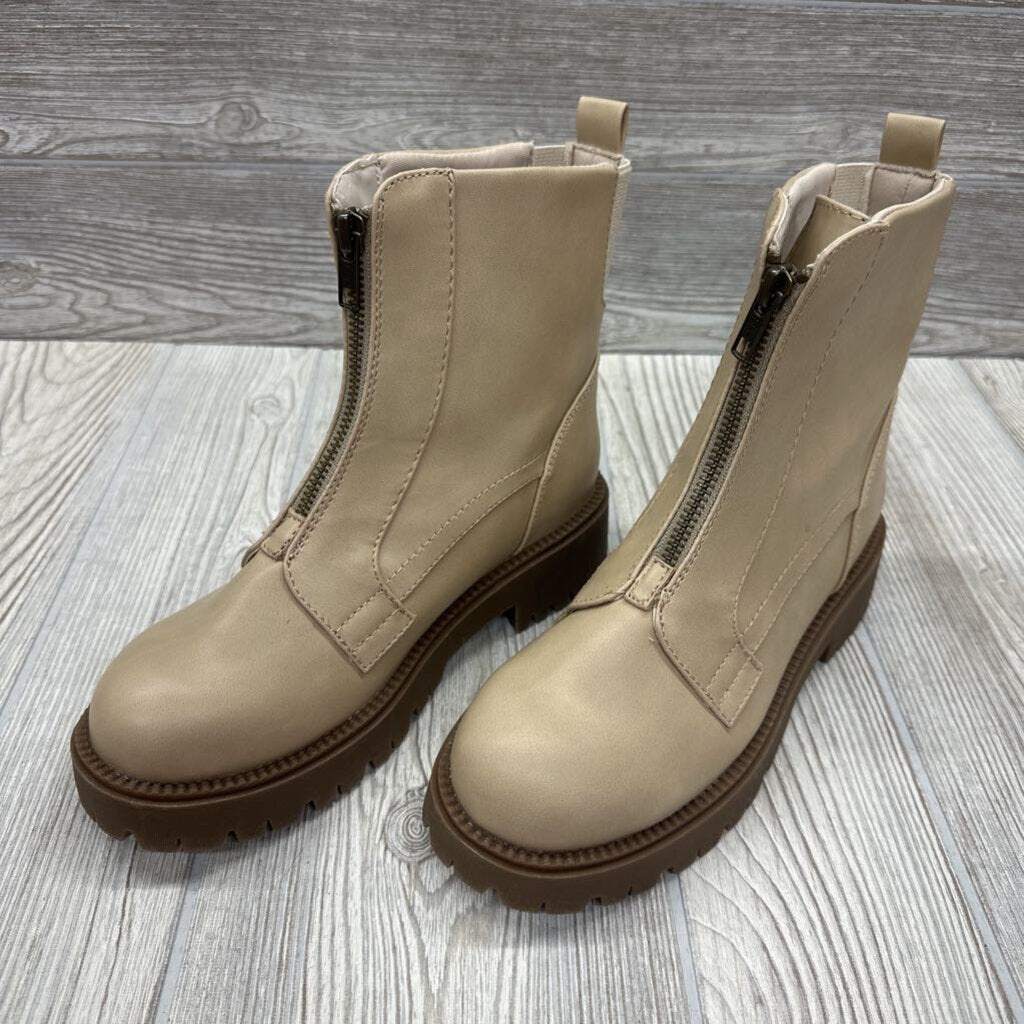 NEW Yuri Front Zipper Boots 6y
