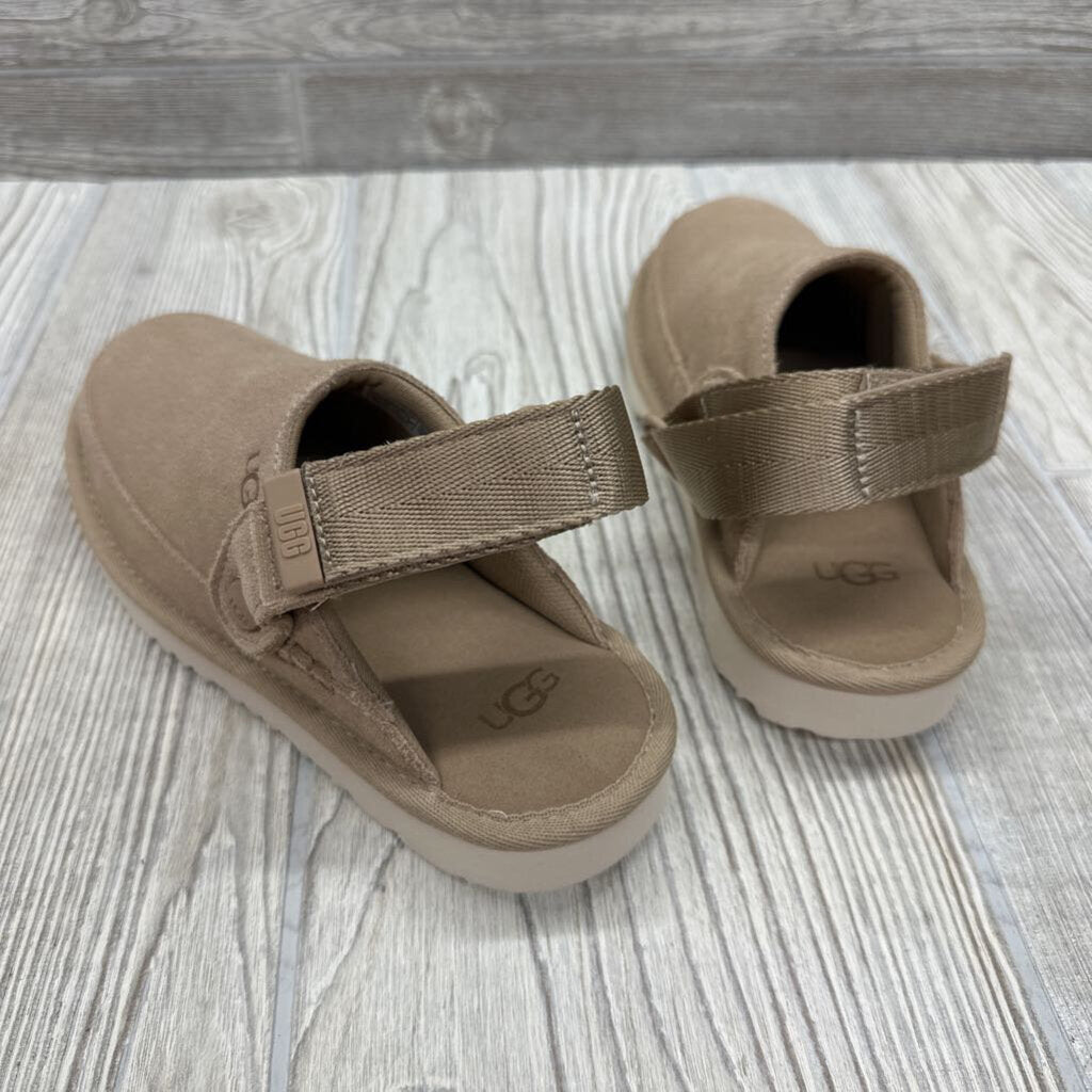 NEW Goldenstar Clog Shoes 1y