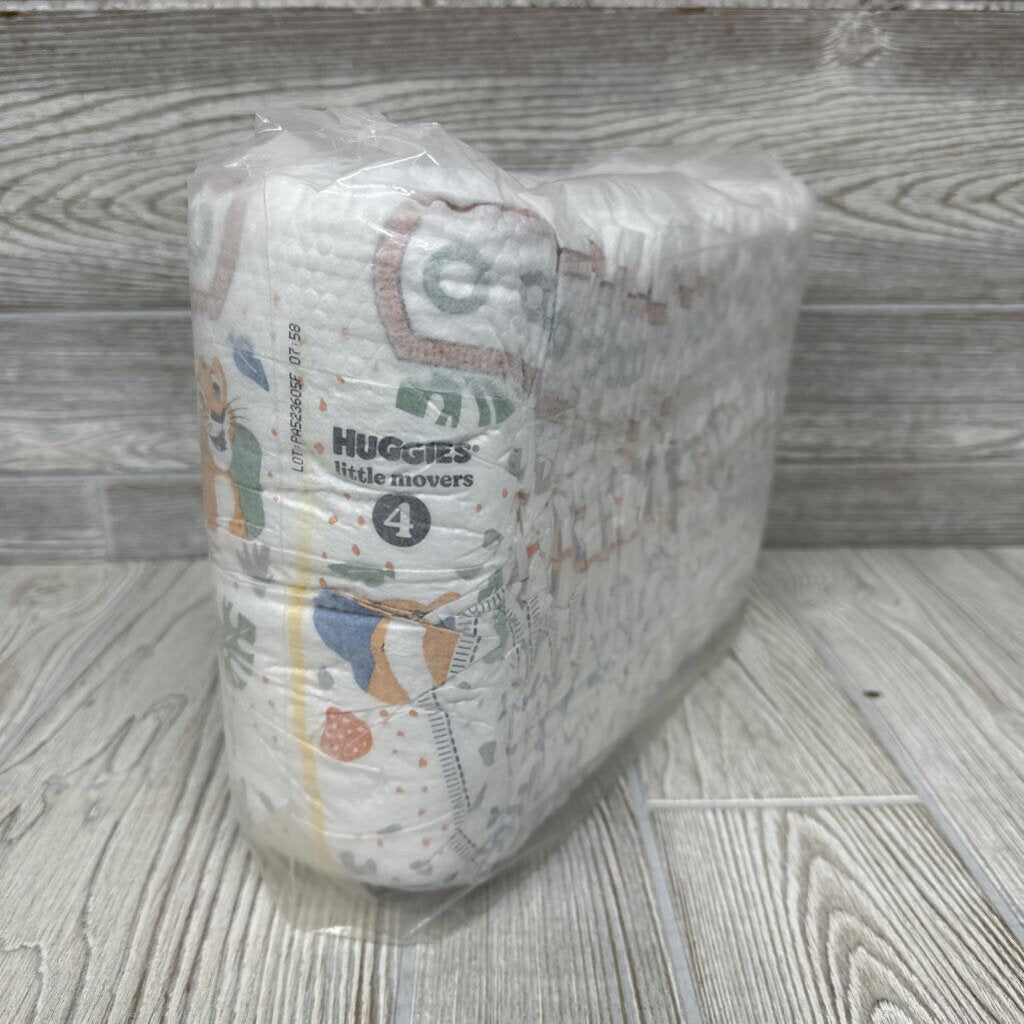 NEW 27pk Little Movers Diapers