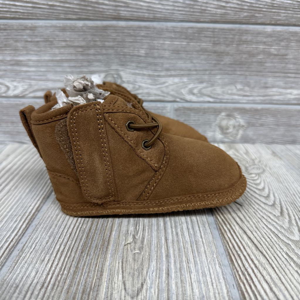 NEW Neumel Chukka Boot 4c