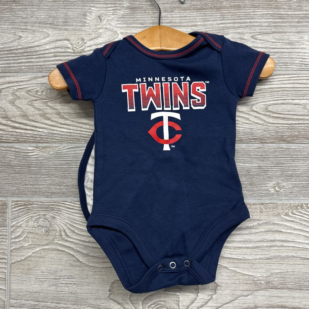 NEW Bodysuit, Bib & Booties Minnesota Twins NB