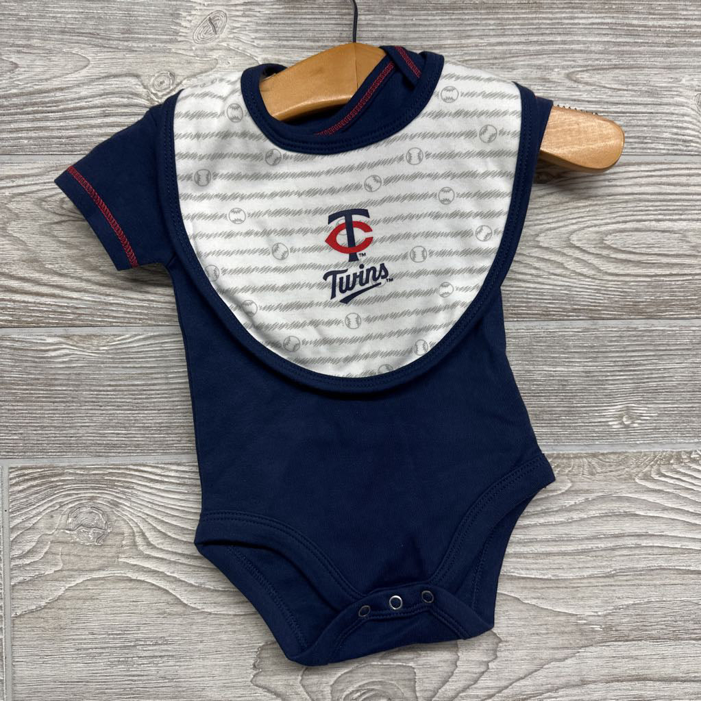 NEW Bodysuit, Bib & Booties Minnesota Twins NB