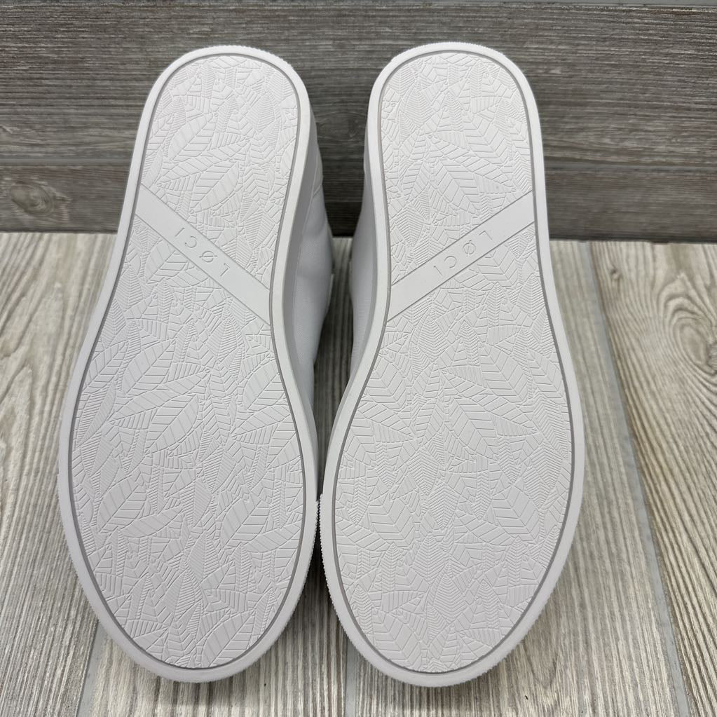 NEW Eleven High Top Court Sneakers 4y