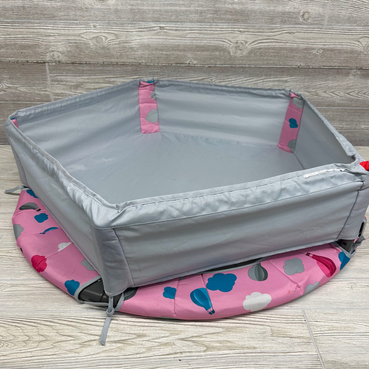 3 in 1 Mini Trampoline Ball Pit Gym*