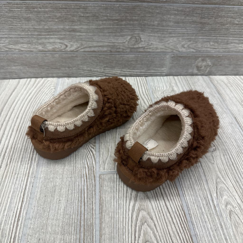 Faux Fur Lined Shoes 8c