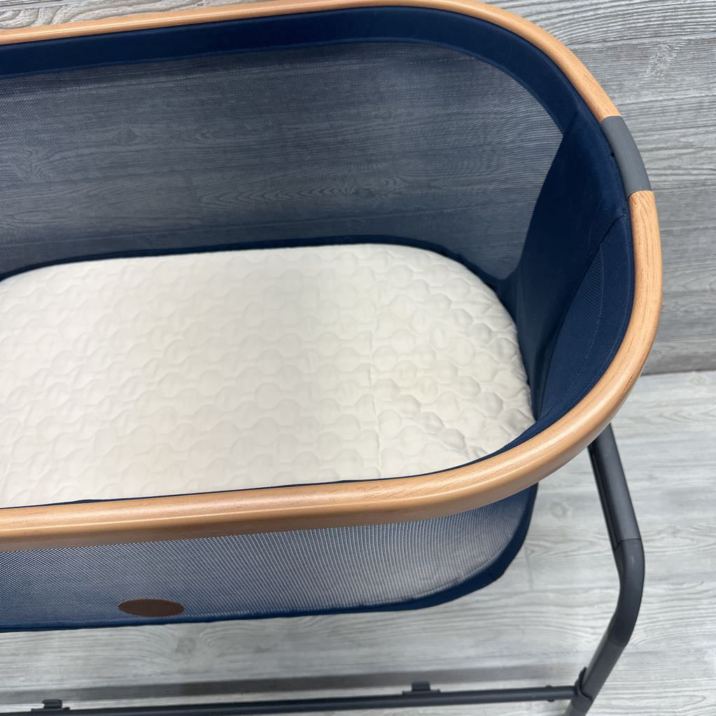 Lora Bedside Bassinet*