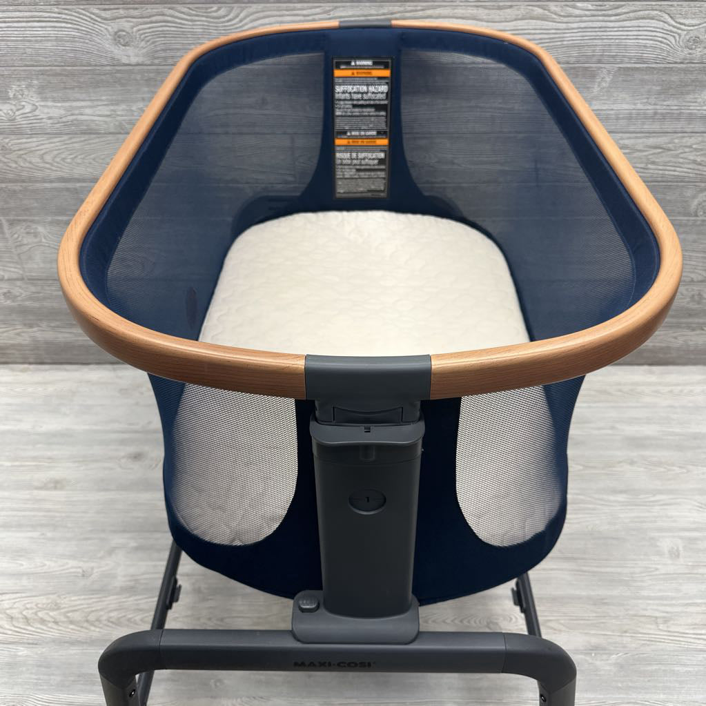 Lora Bedside Bassinet*