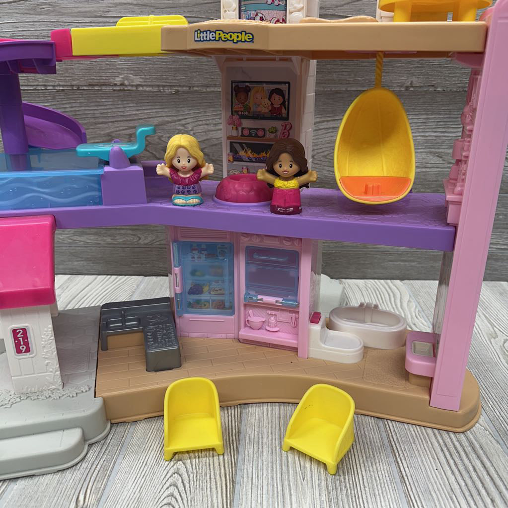 Little People Barbie Little Dreamhouse*