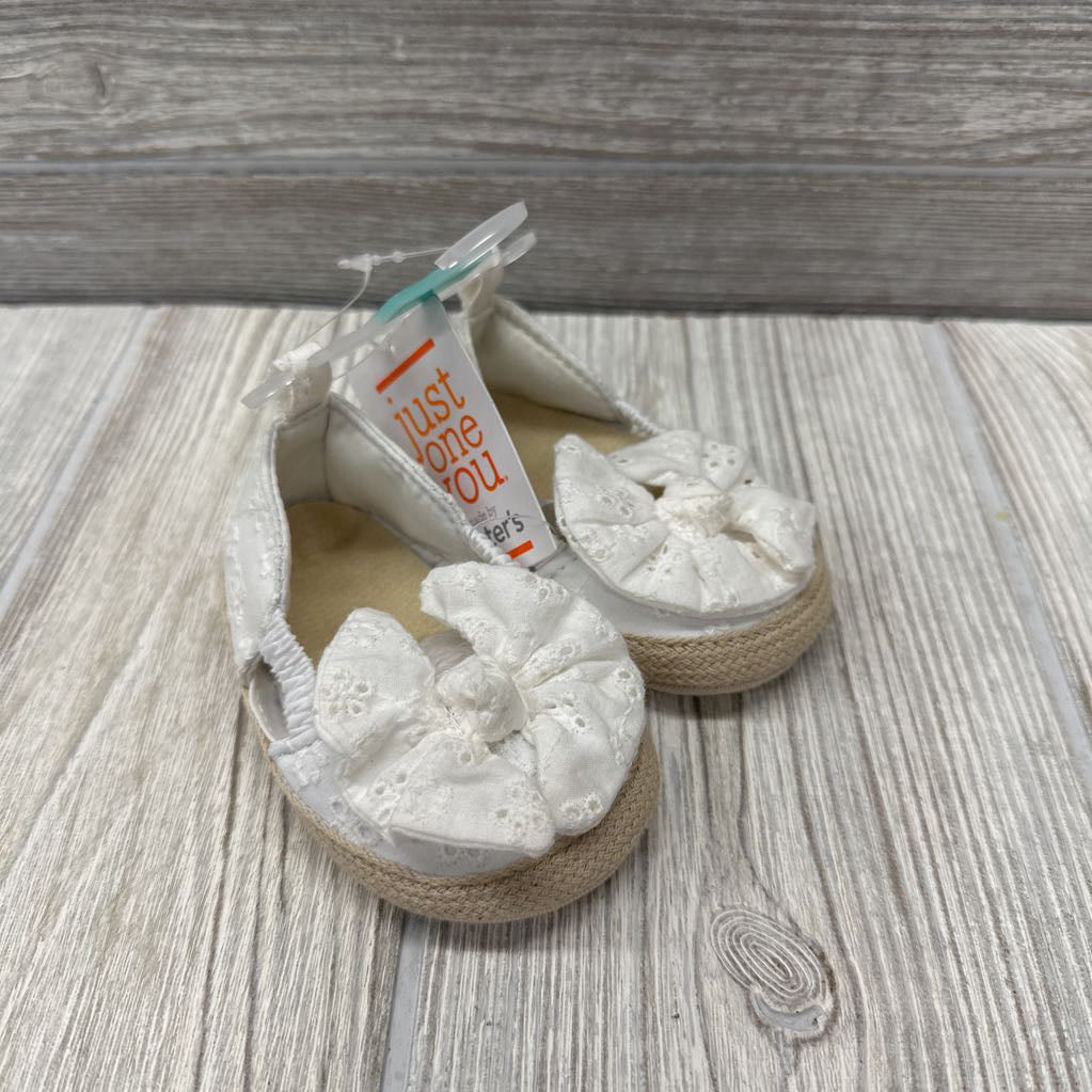 NEW Eyelet Soft Sole Shoes 0-3M