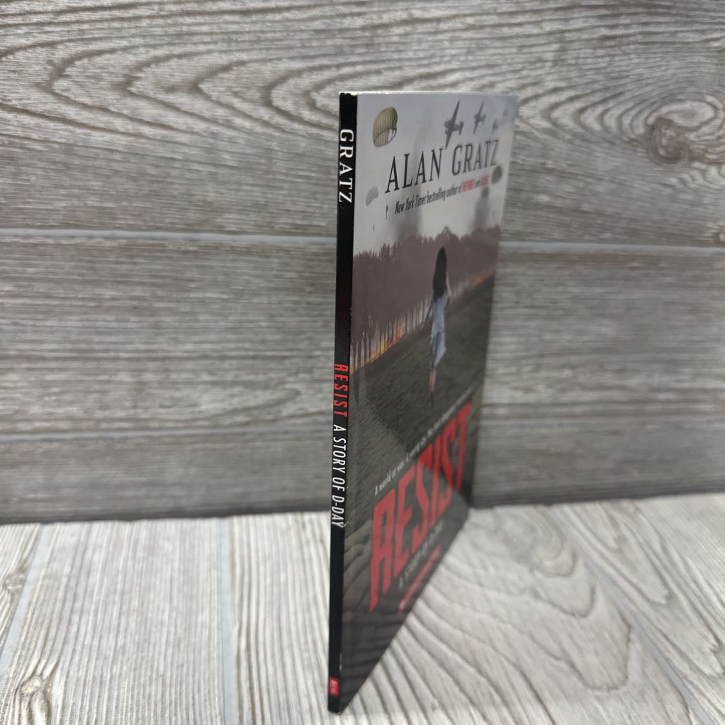 Resist Story Of D-Day Chapter Book