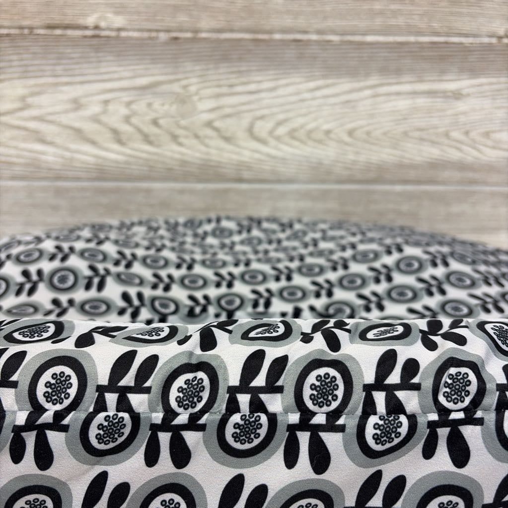 Nursing Pillow Midnight Poppy