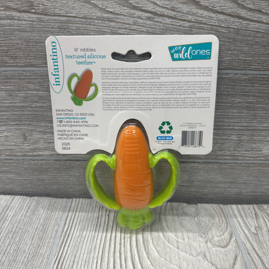 NEW Lil Nibbles Silicone Carrot Teether