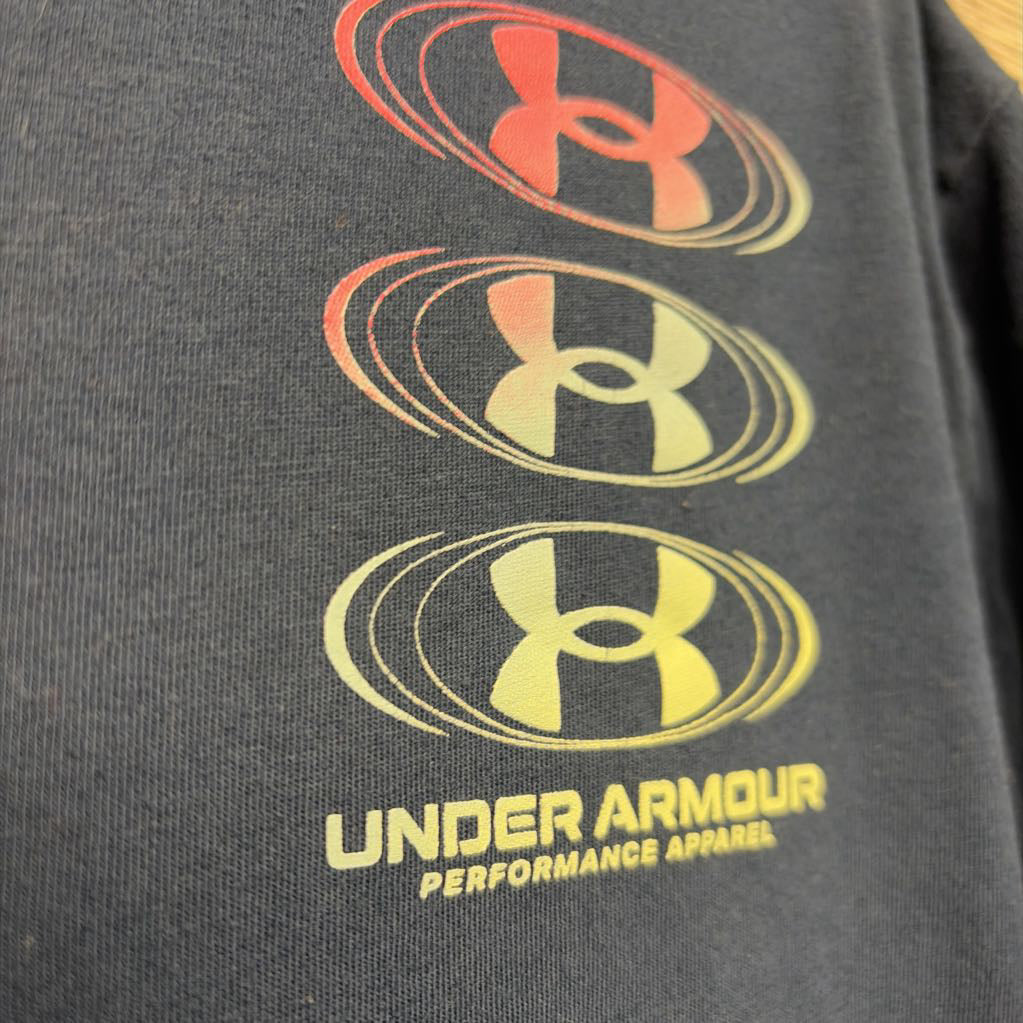 Shirt UA Stacked 14
