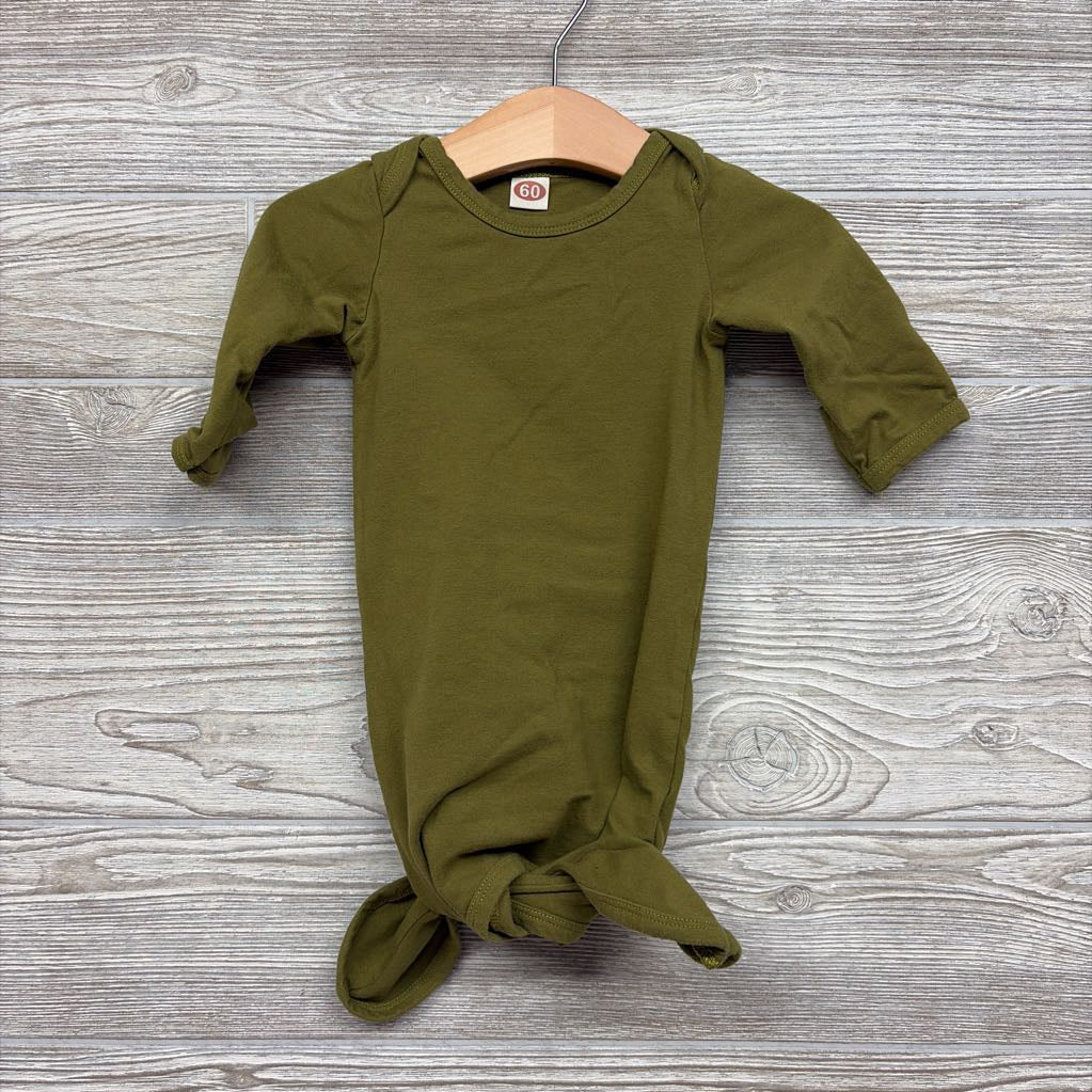 Gown & Hat 0-3M