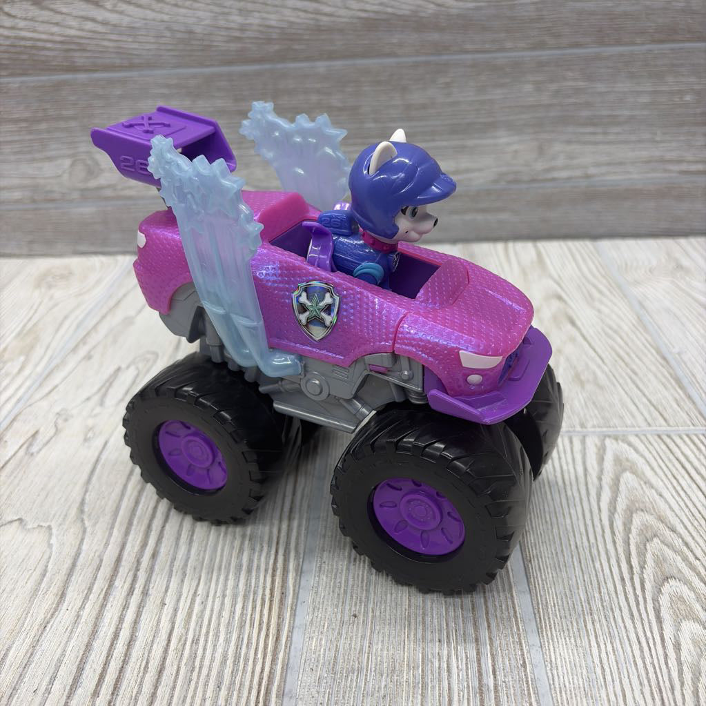 Roxi Rescue Vehicle & Figure