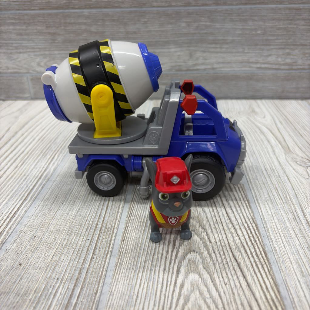 Mix's Mixing Truck & Figure
