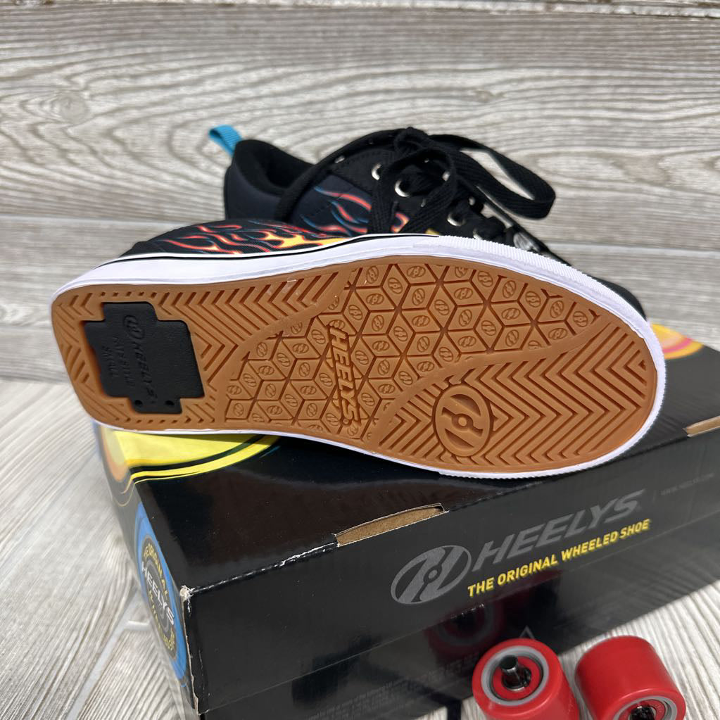 NEW Pro 20 Flame Print Skate Shoes 2y