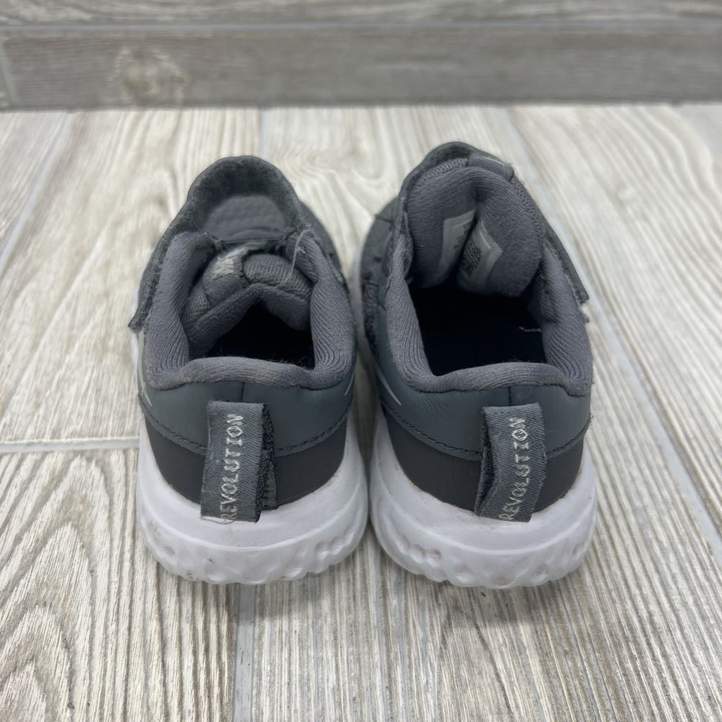 Revolution Velcro Shoes 6c