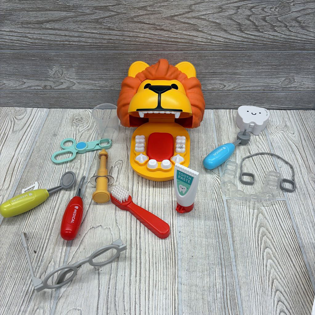 Dentist Play Set Lion