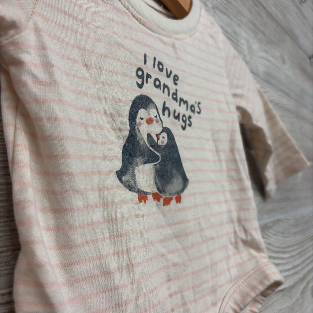 LS Bodysuit I Love Grandma Hugs 3M