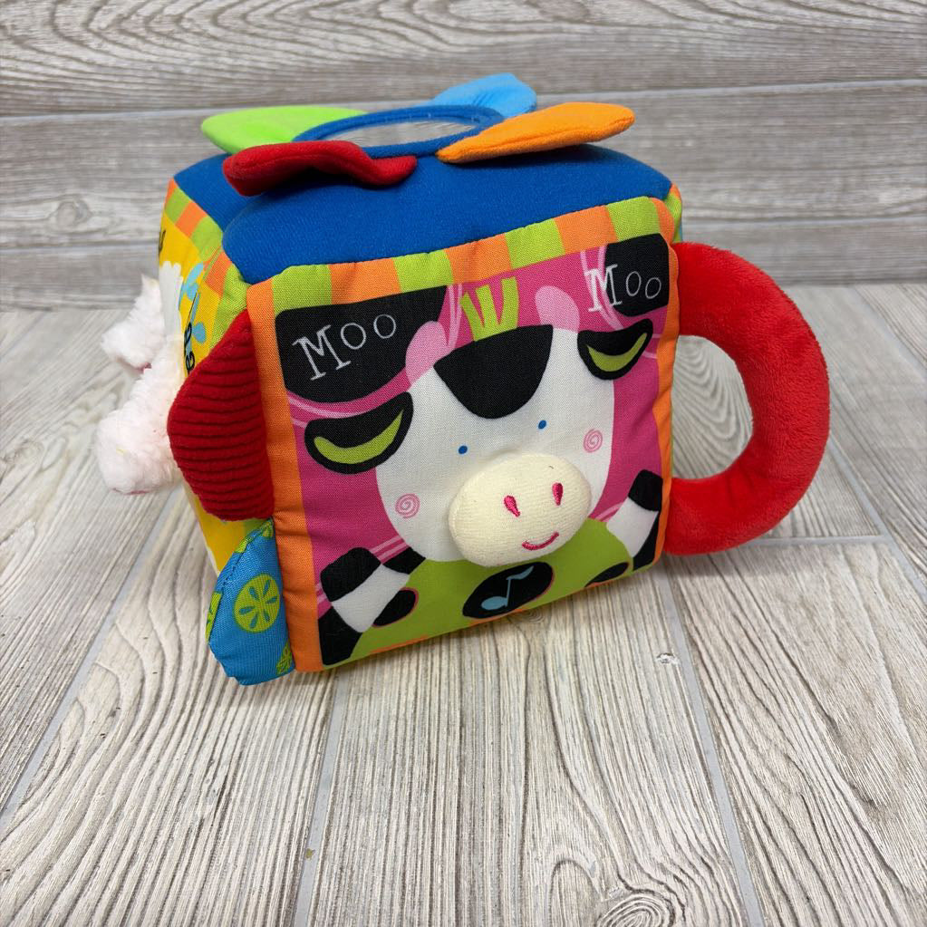 K's Kids Musical Farmyard Cube