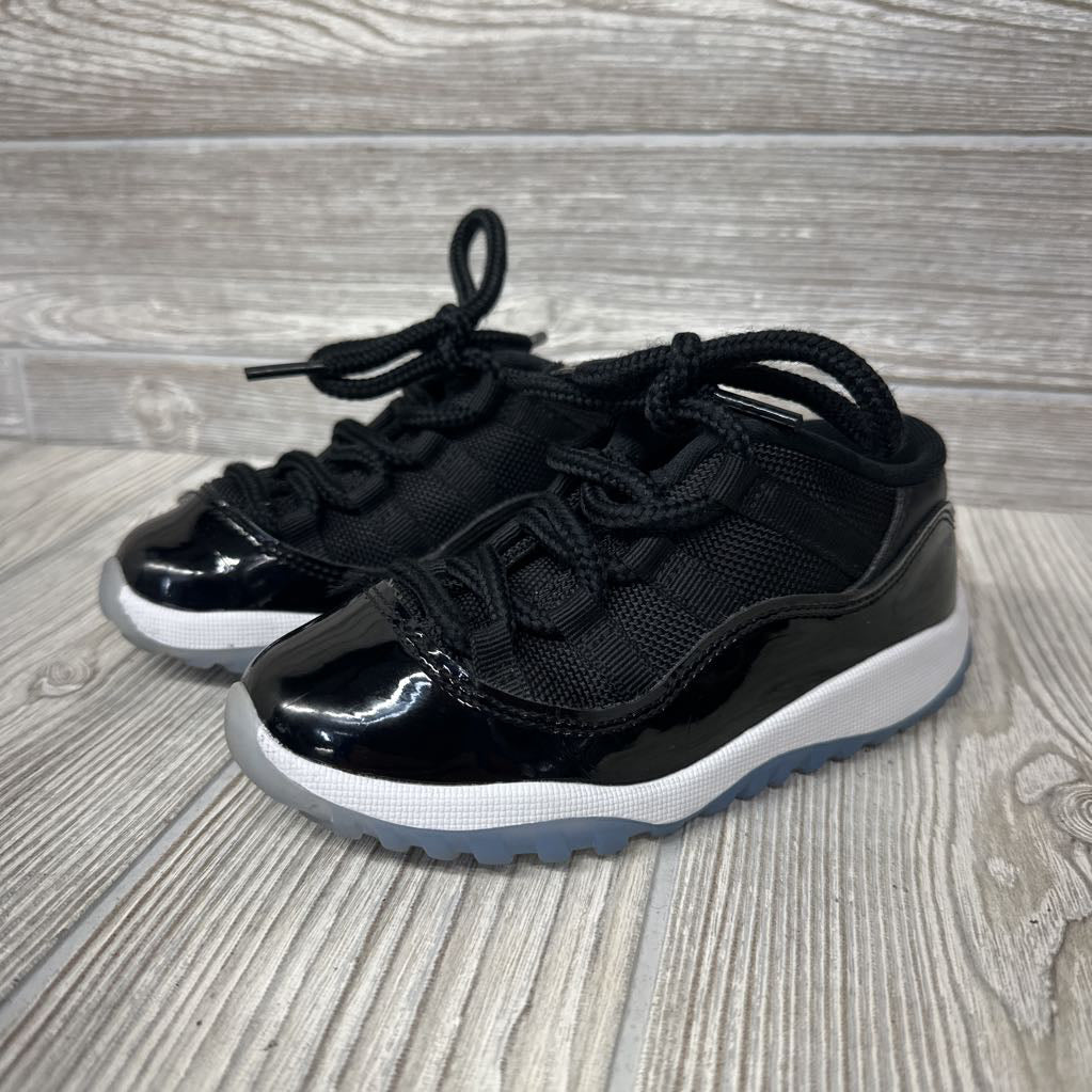 Retro 11 Low Space Jam Sneakers 10c