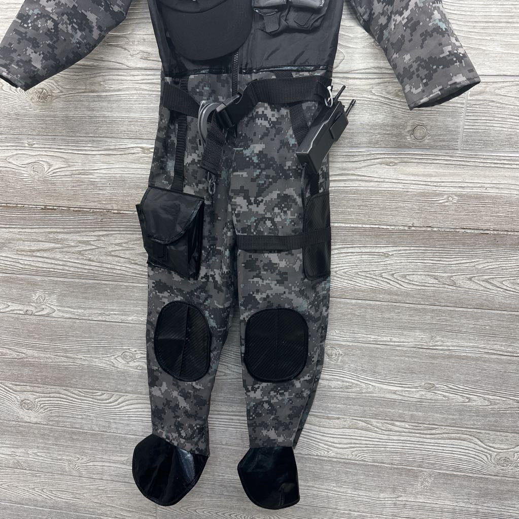 Police Costume* 7-8