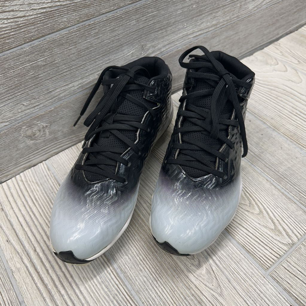 Hammer Mid Football Cleats