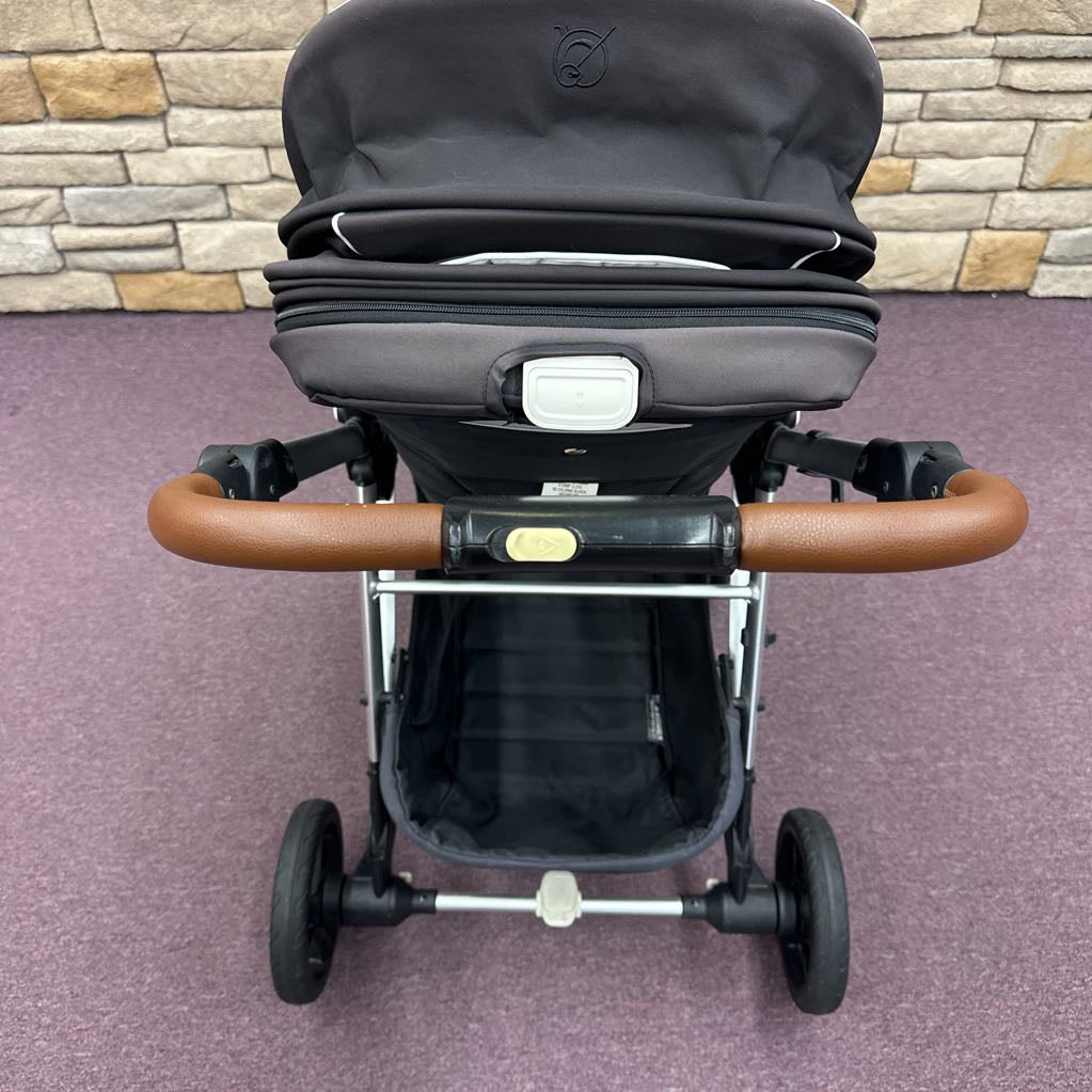 Stroller 3.0 W/ Snack Tray*