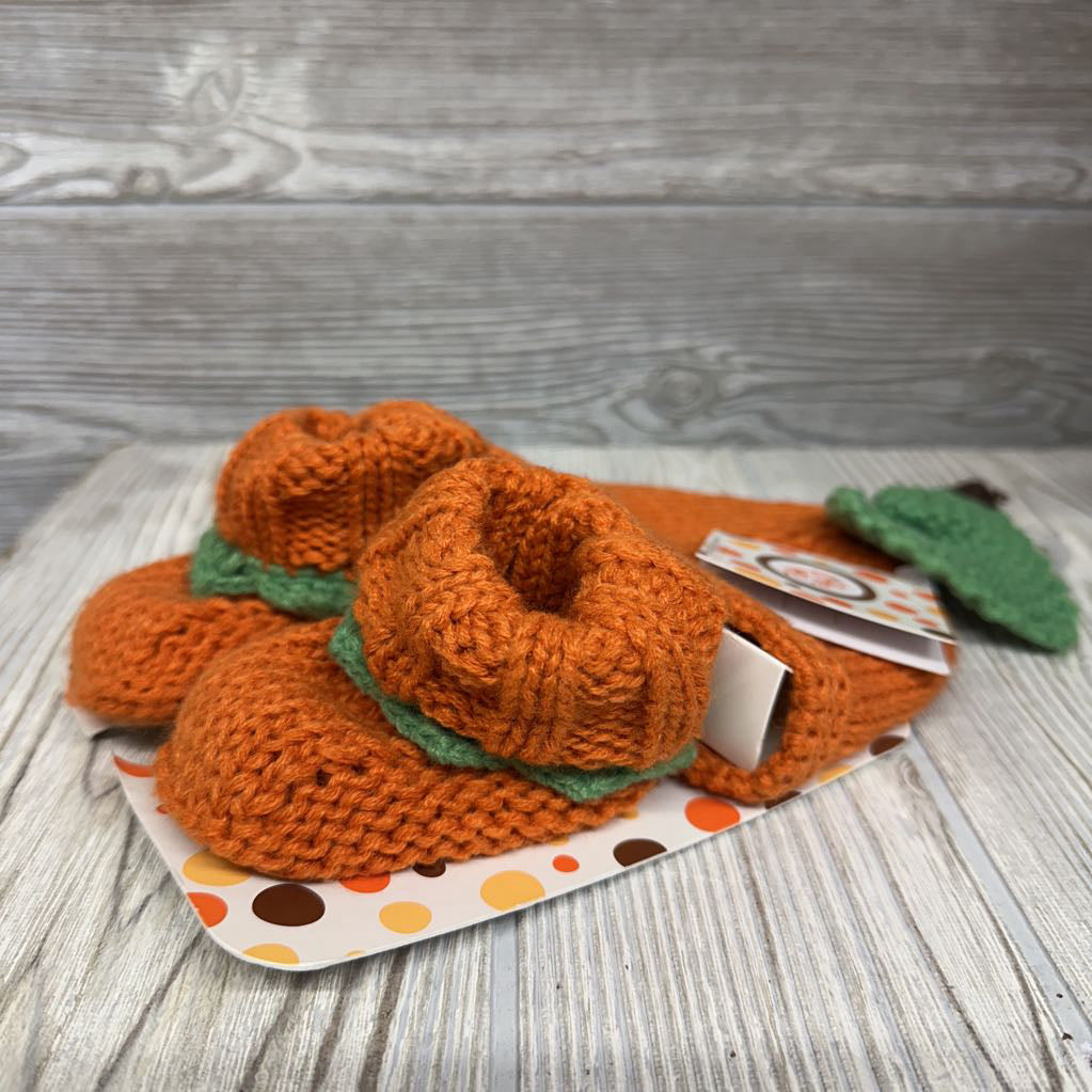 NEW Pumpkin Hat & Booties