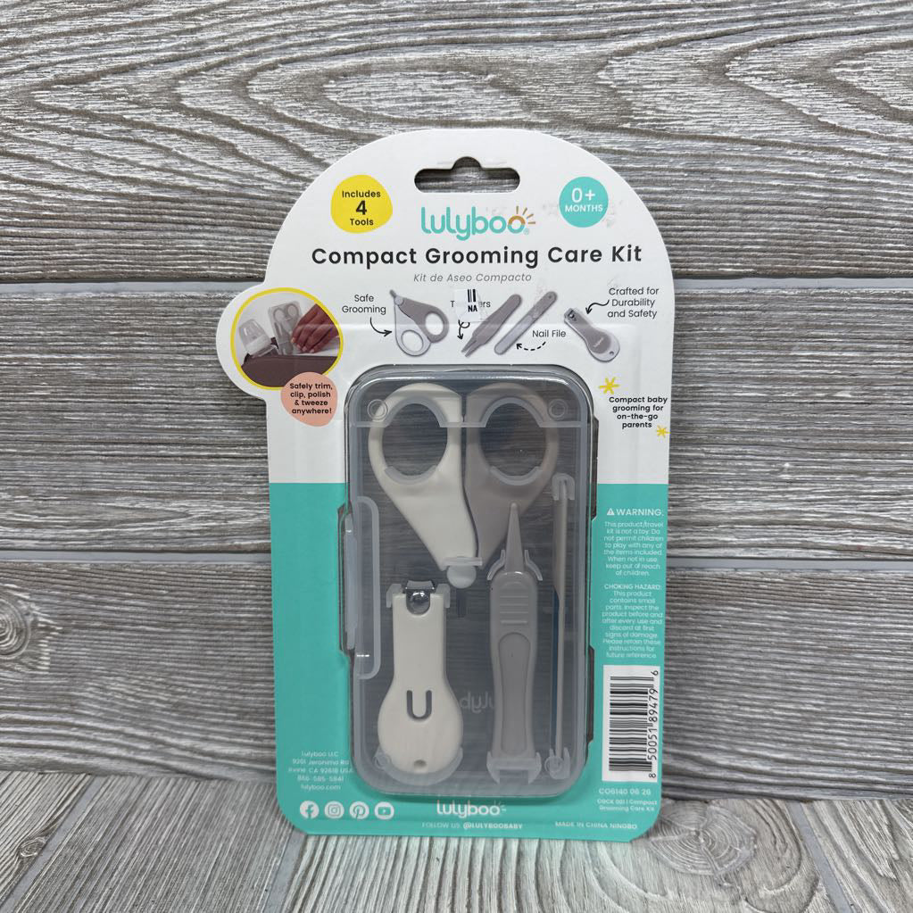 NEW Compact Grooming Care Kit