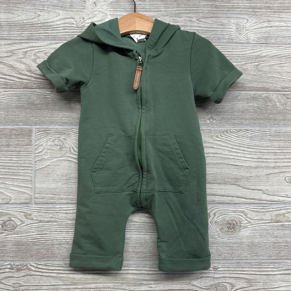 Outfit W/ Hood 9M