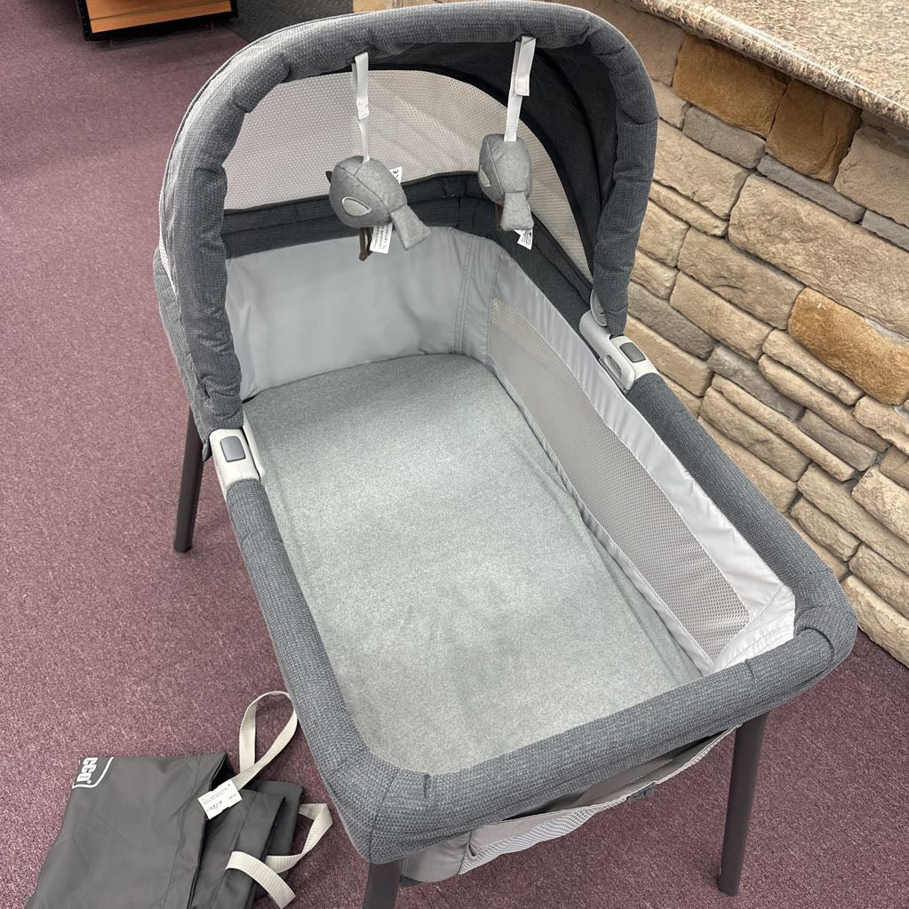 LullaGo Primo Portable Bassinet