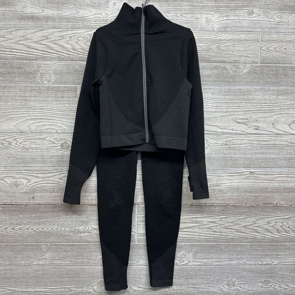 Textured Jacket, Crop Tank & Leggings 12