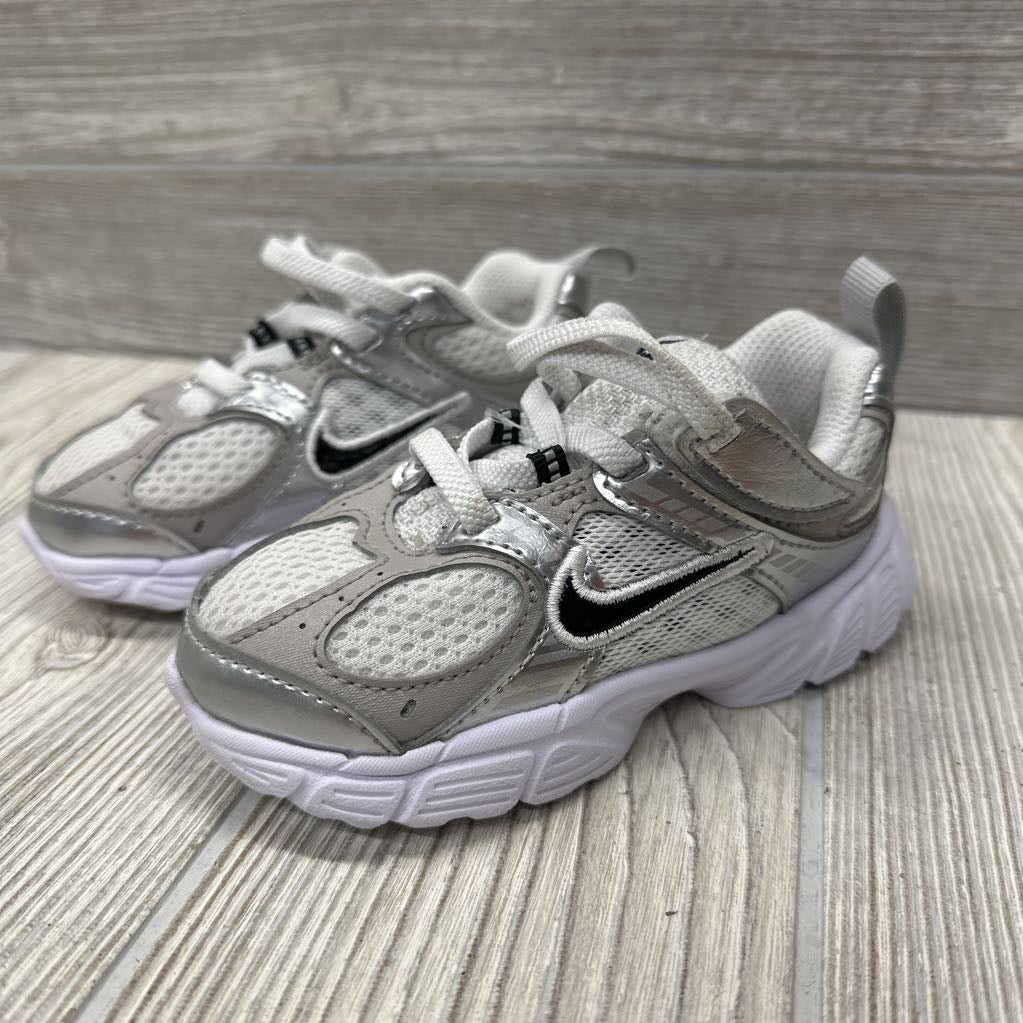 V5 RNR Velcro Shoes 7c