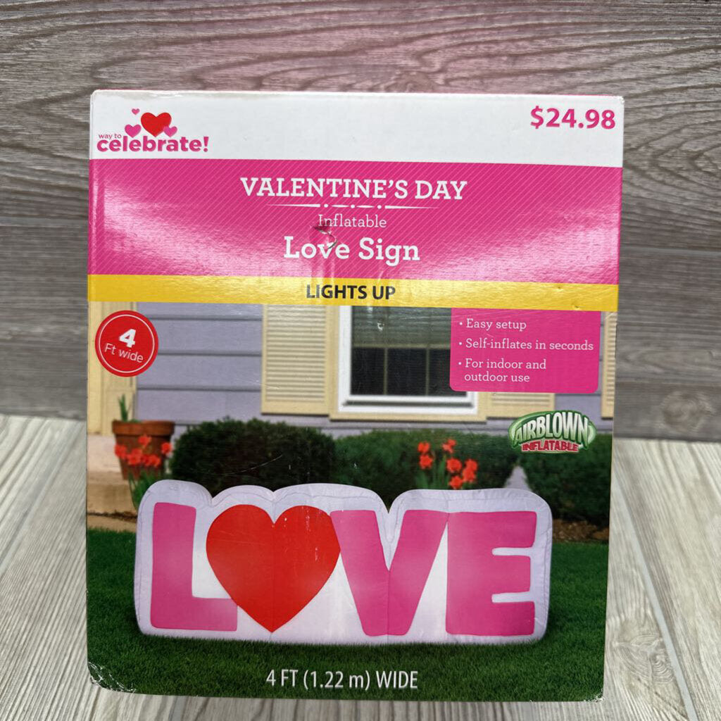 NEW Light Up Love Sign