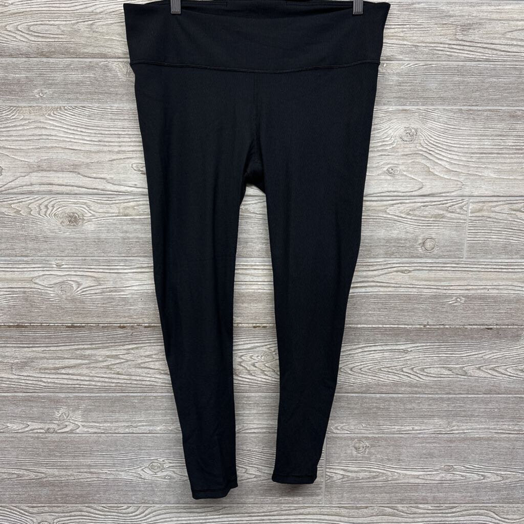 NEW Under The Belly Blackout Leggings