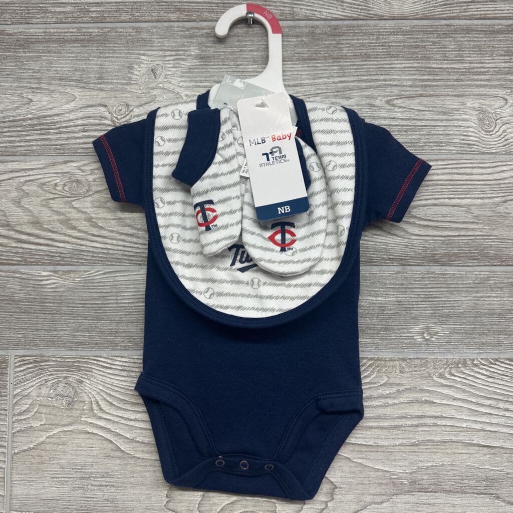 NEW Bodysuit Twins W/ Bib & Booties