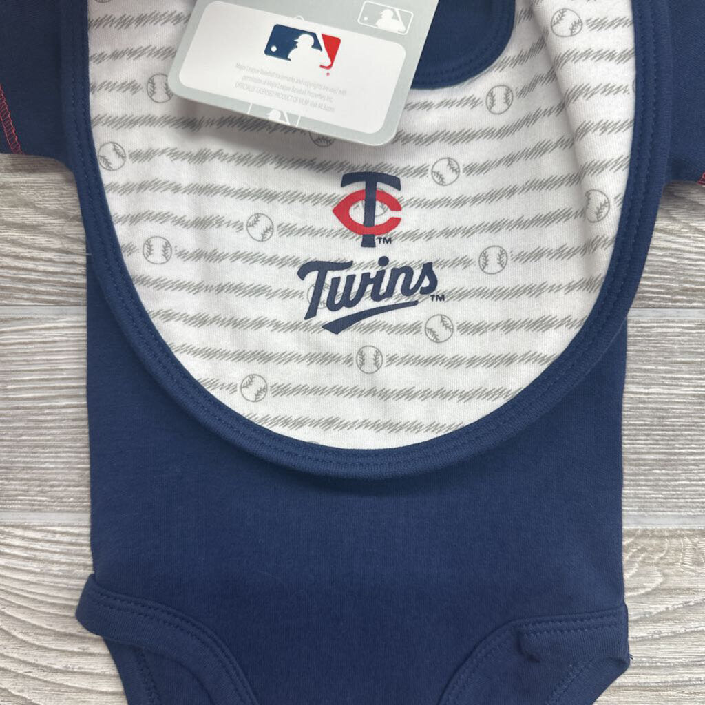 NEW Bodysuit Twins W/ Bib & Booties