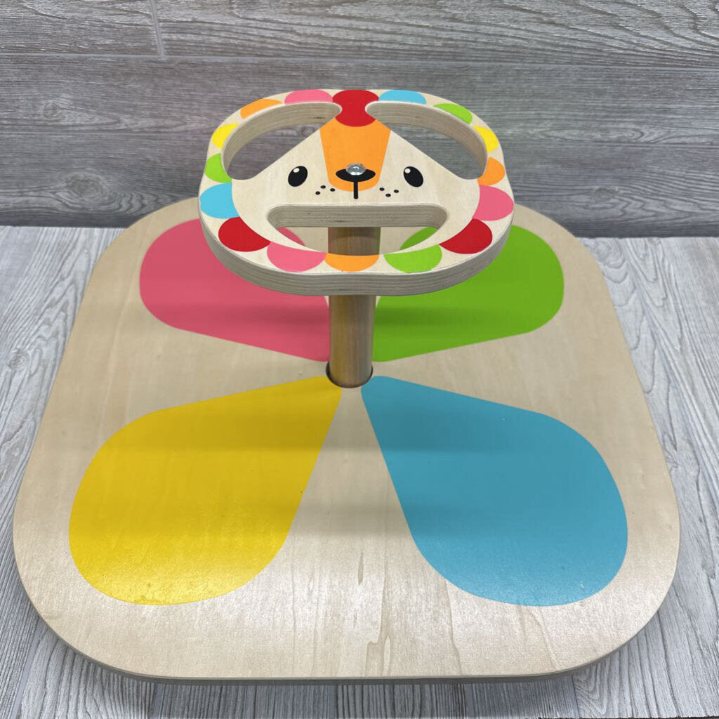 Wooden Lion Sit & Spin*