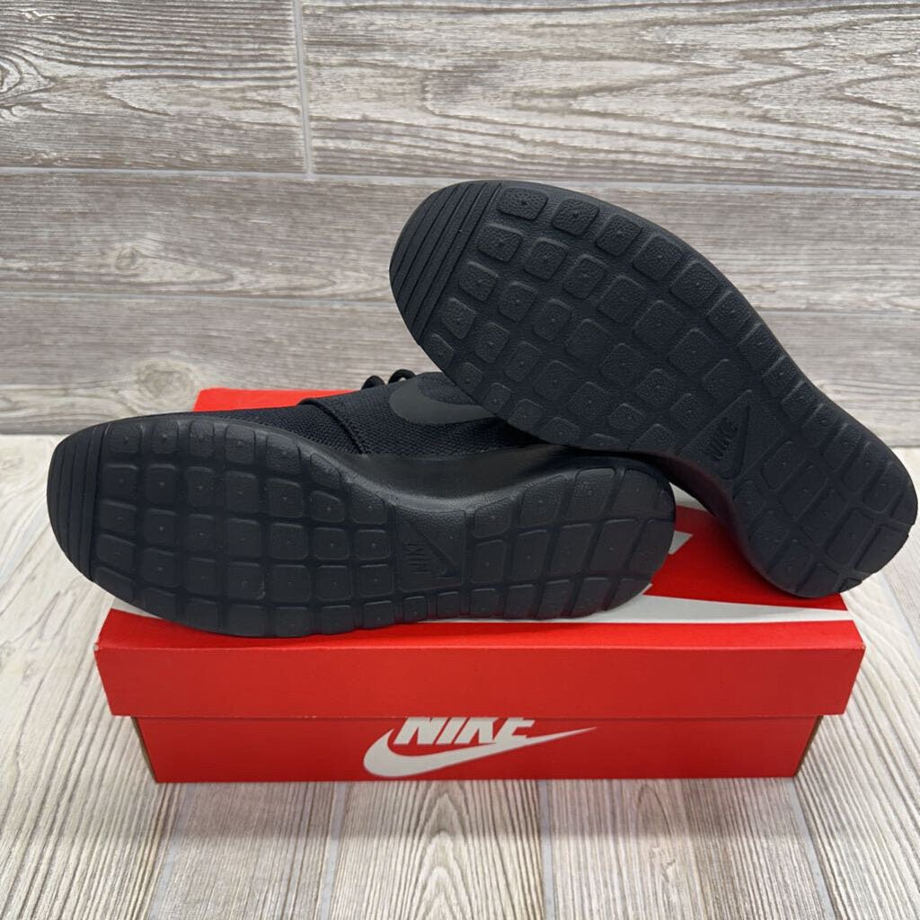 NEW Roshe One Sneakers