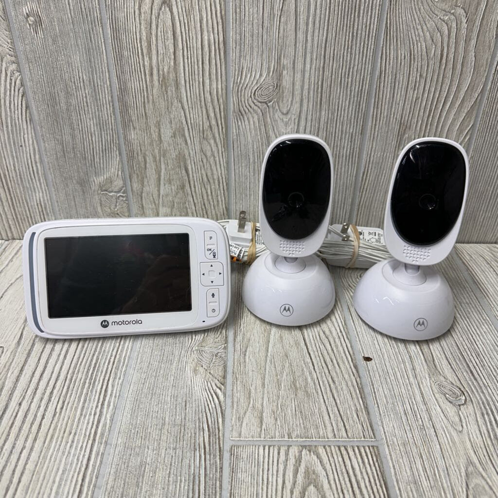 VM75 Video Baby Monitor W/ 2 Cameras