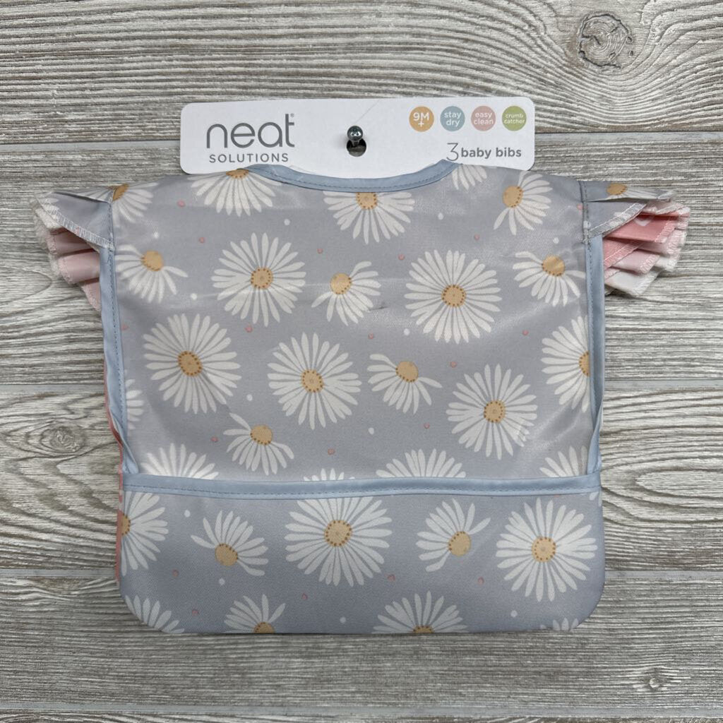 NEW Ruffle Sleeve Pocket Bib