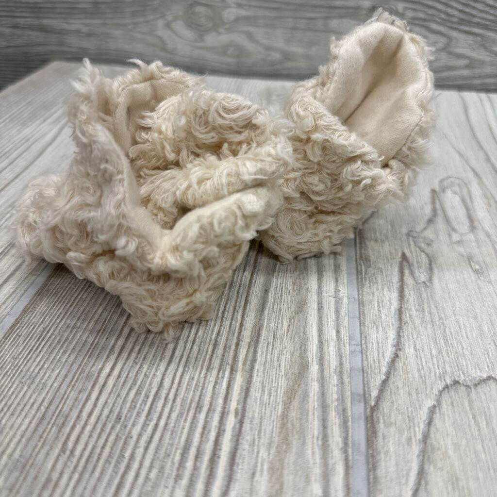 Plush Baby Booties 0-6m